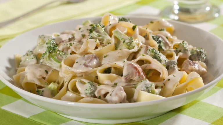 Macarrão ao molho de ricota